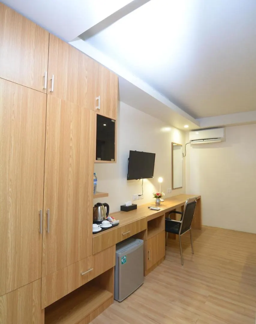 Hotel Ngu Wah Yangon 3*,